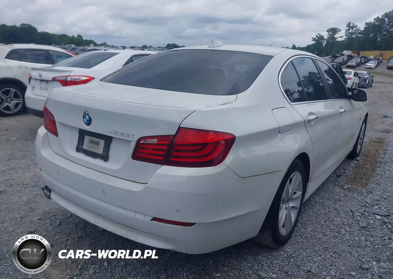 2013 BMW 528I VIN:WBAXG5C54DDY36629 - 4