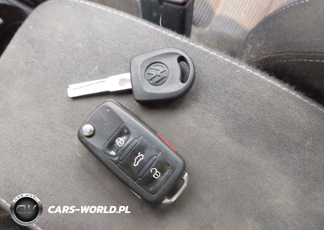 2012 Volkswagen Golf 2.5L 4-Door VIN:WVWDB7AJ7CW270288 - 11