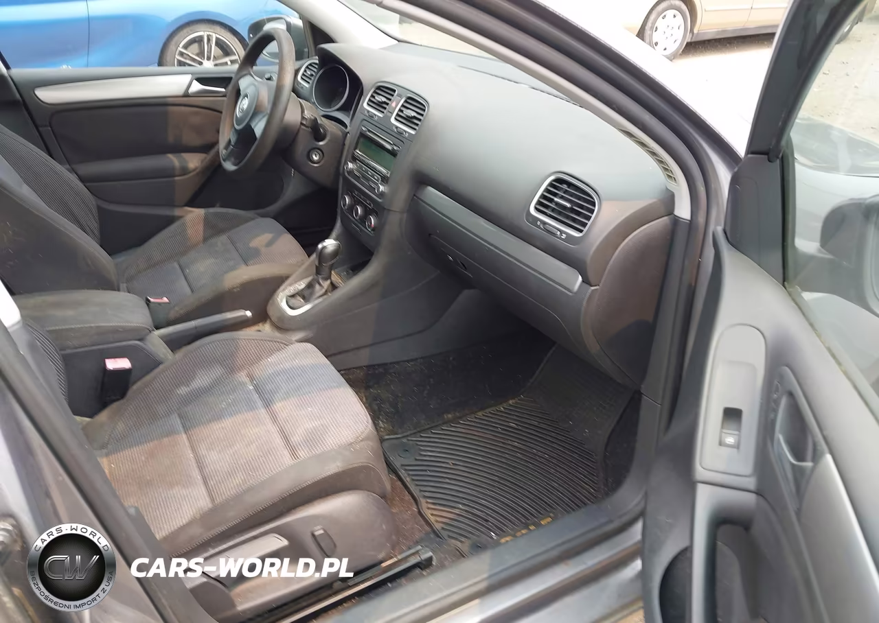 2012 Volkswagen Golf 2.5L 4-Door VIN:WVWDB7AJ7CW270288 - 5