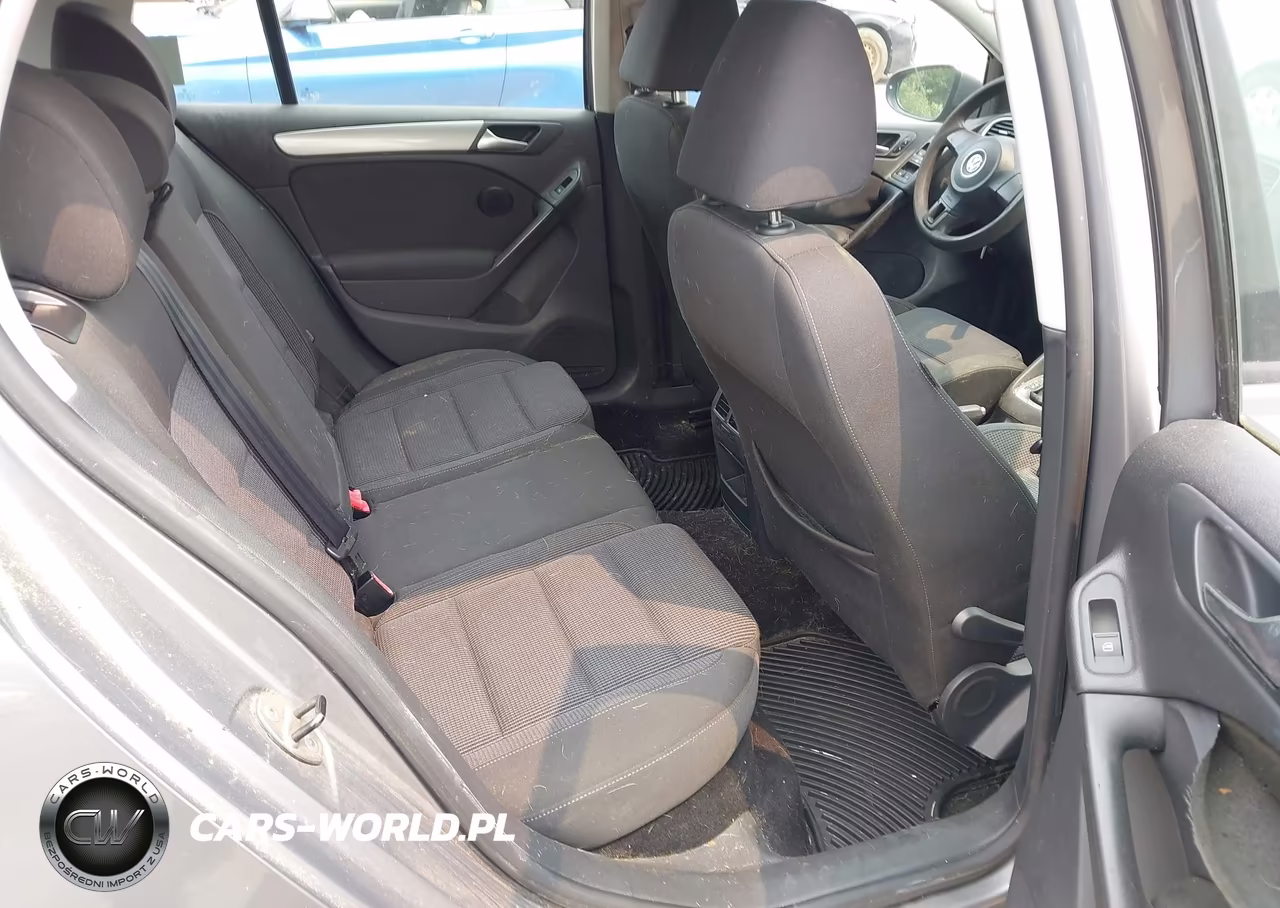 2012 Volkswagen Golf 2.5L 4-Door VIN:WVWDB7AJ7CW270288 - 8