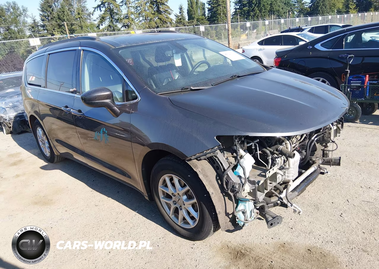 2021 Chrysler Voyager Lxi – zdjęcie 1 z 17