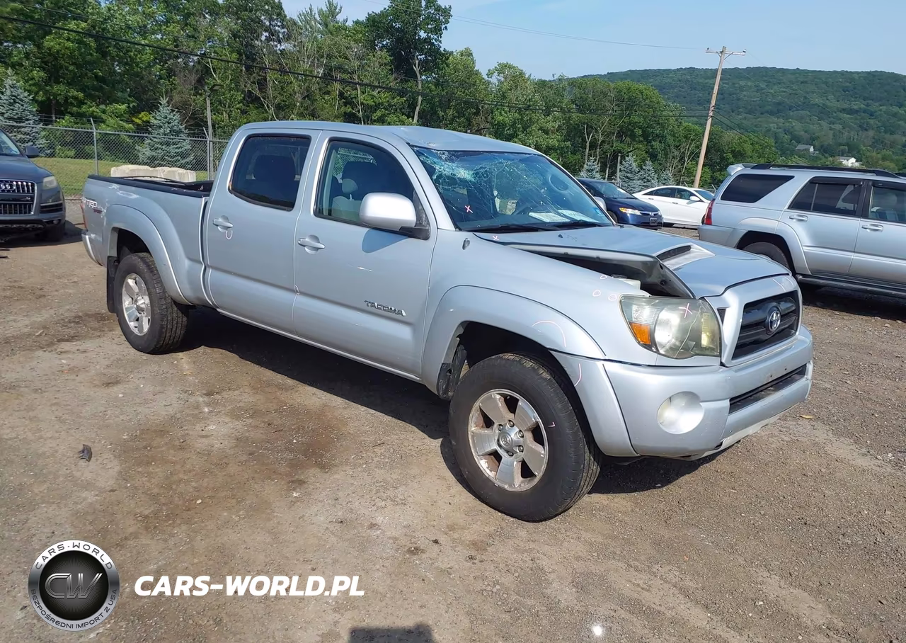 2005 Toyota Tacoma Base V6
