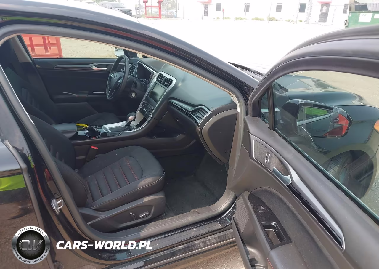 2016 Ford Fusion Se VIN:3FA6P0H79GR103294 - 5