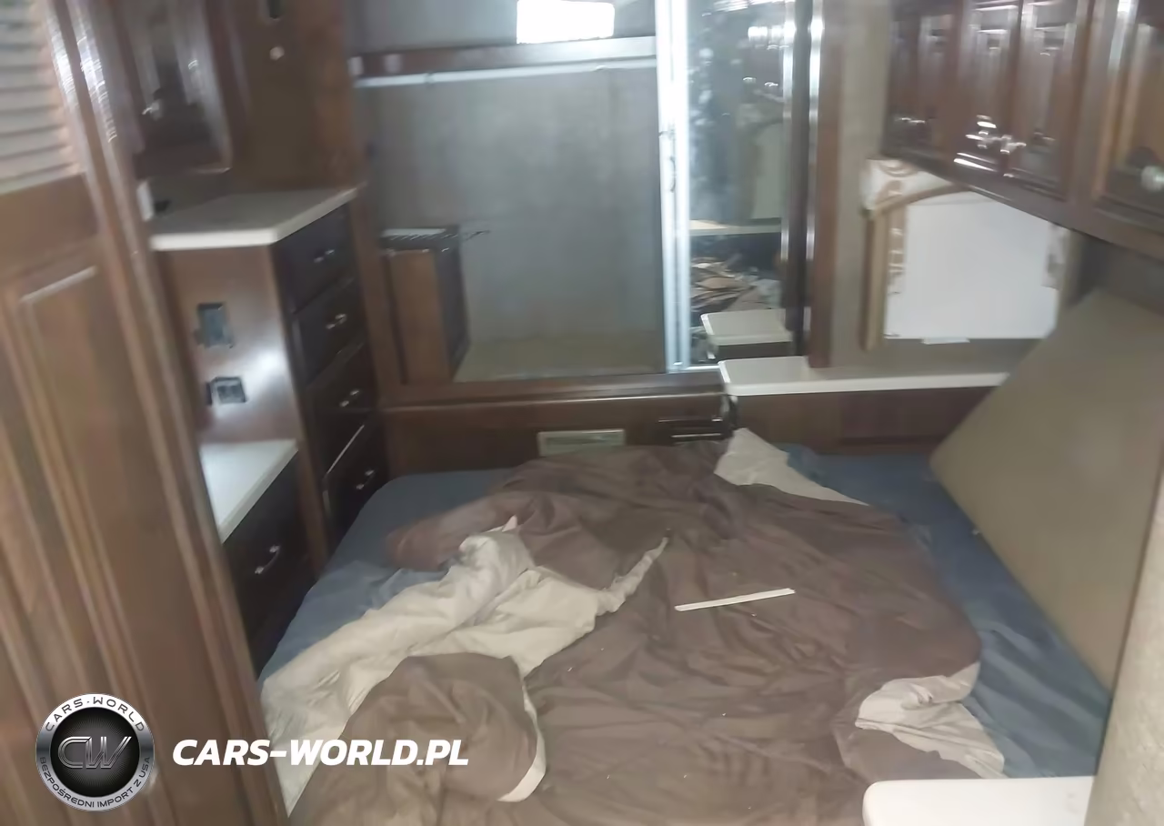 2017 Freightliner Chassis Xc VIN:4UZAAJDT8HCJE6823 - 8