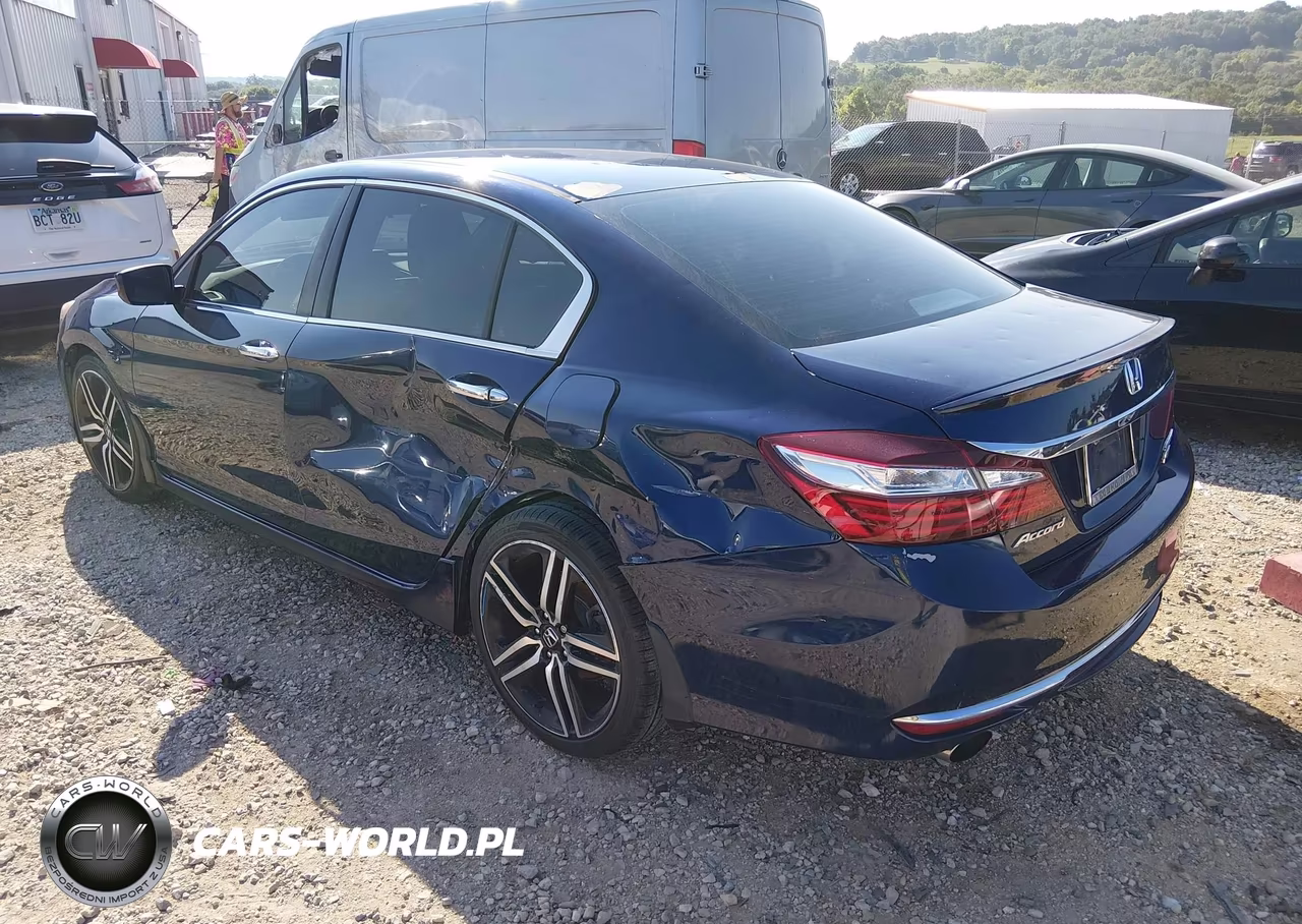 2016 Honda Accord Sport VIN:1HGCR2F56GA180706 - 3