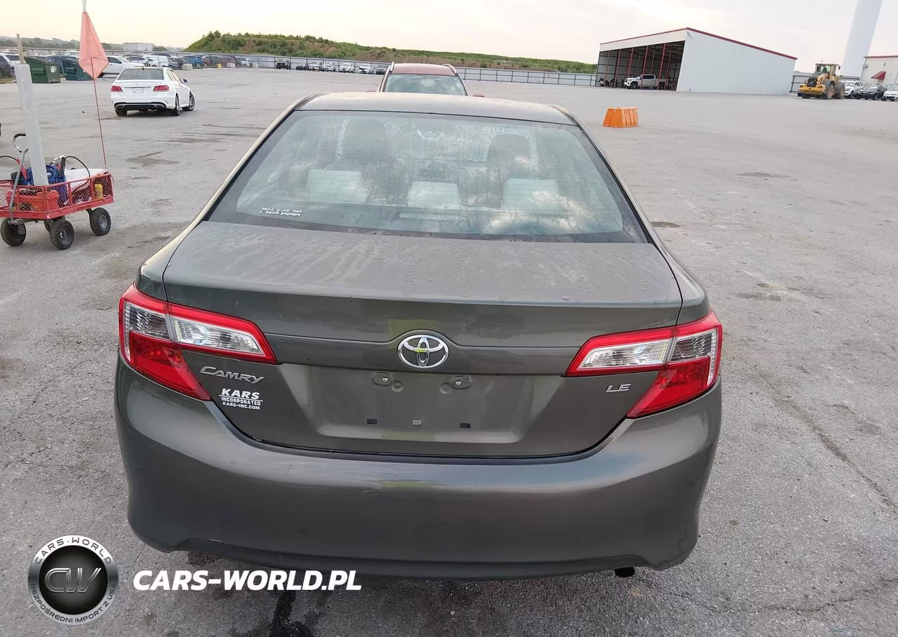 2013 Toyota Camry Le VIN:4T4BF1FK2DR330454 - 16