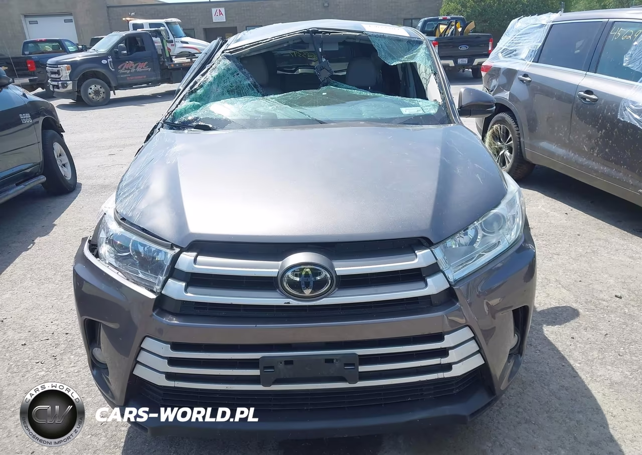 2017 Toyota Highlander Le Plus VIN:5TDBZRFH8HS475615 - 13
