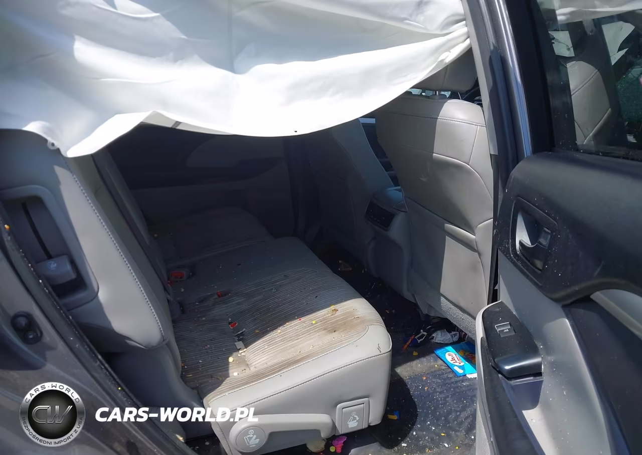 2017 Toyota Highlander Le Plus VIN:5TDBZRFH8HS475615 - 8