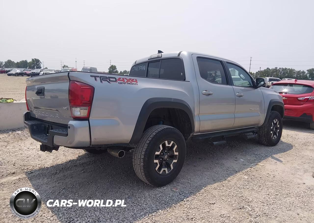 2016 Toyota Tacoma Trd Off Road VIN:3TMCZ5AN2GM041358 - 4