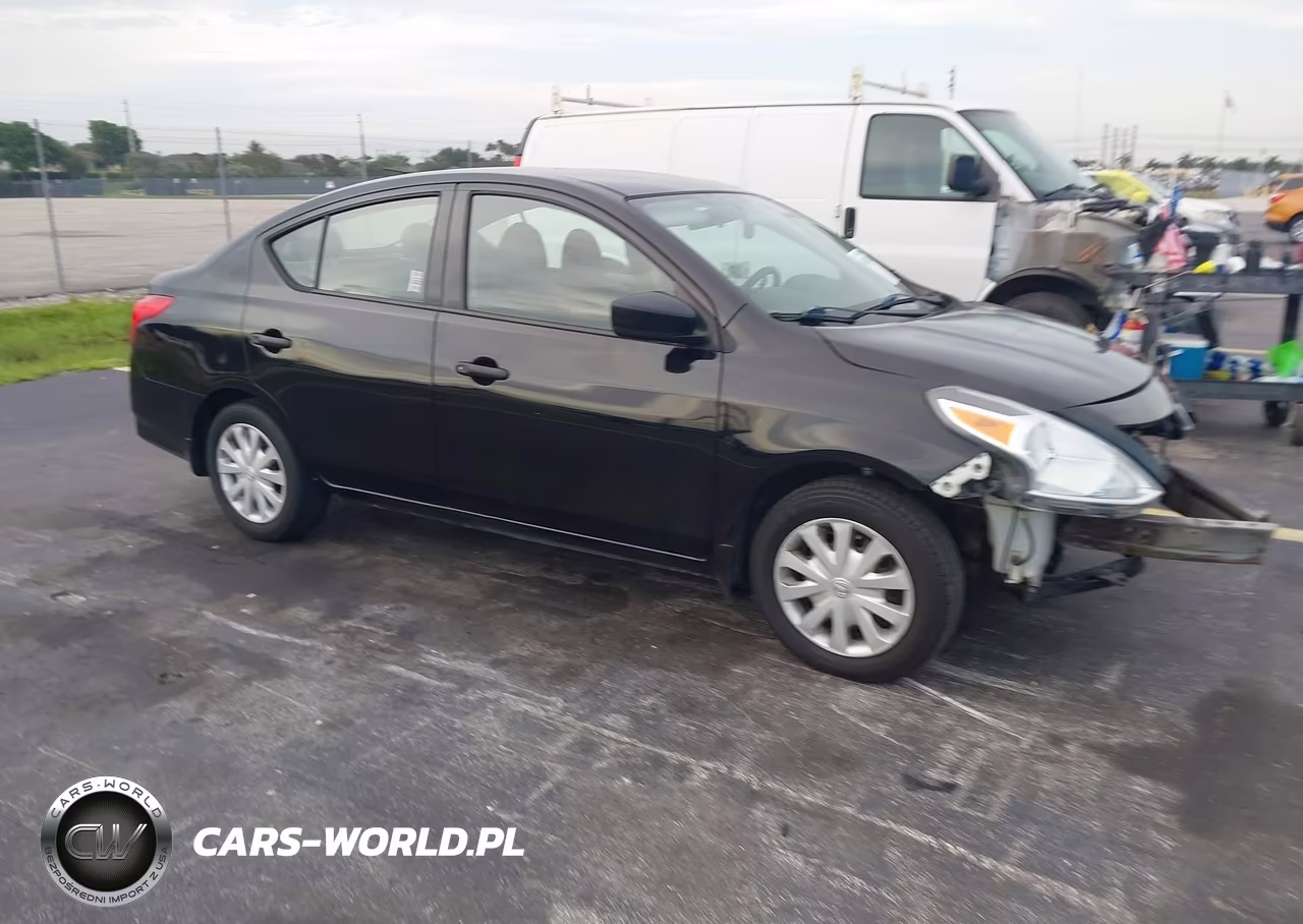 2017 Nissan Versa 1.6 S