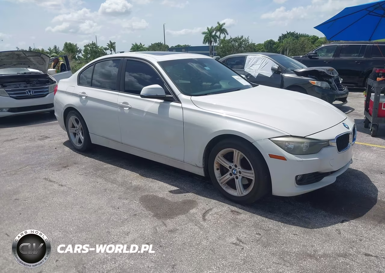2013 BMW 328I xDrive – zdjęcie 1 z 11