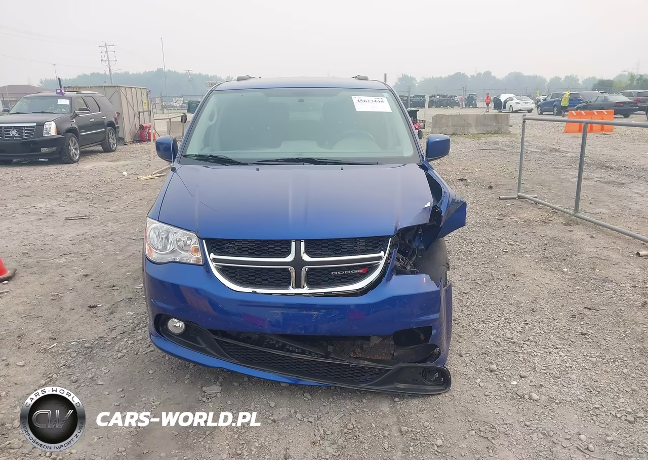 2013 Dodge Grand Caravan Crew VIN:2C4RDGDG2DR660452 - 13
