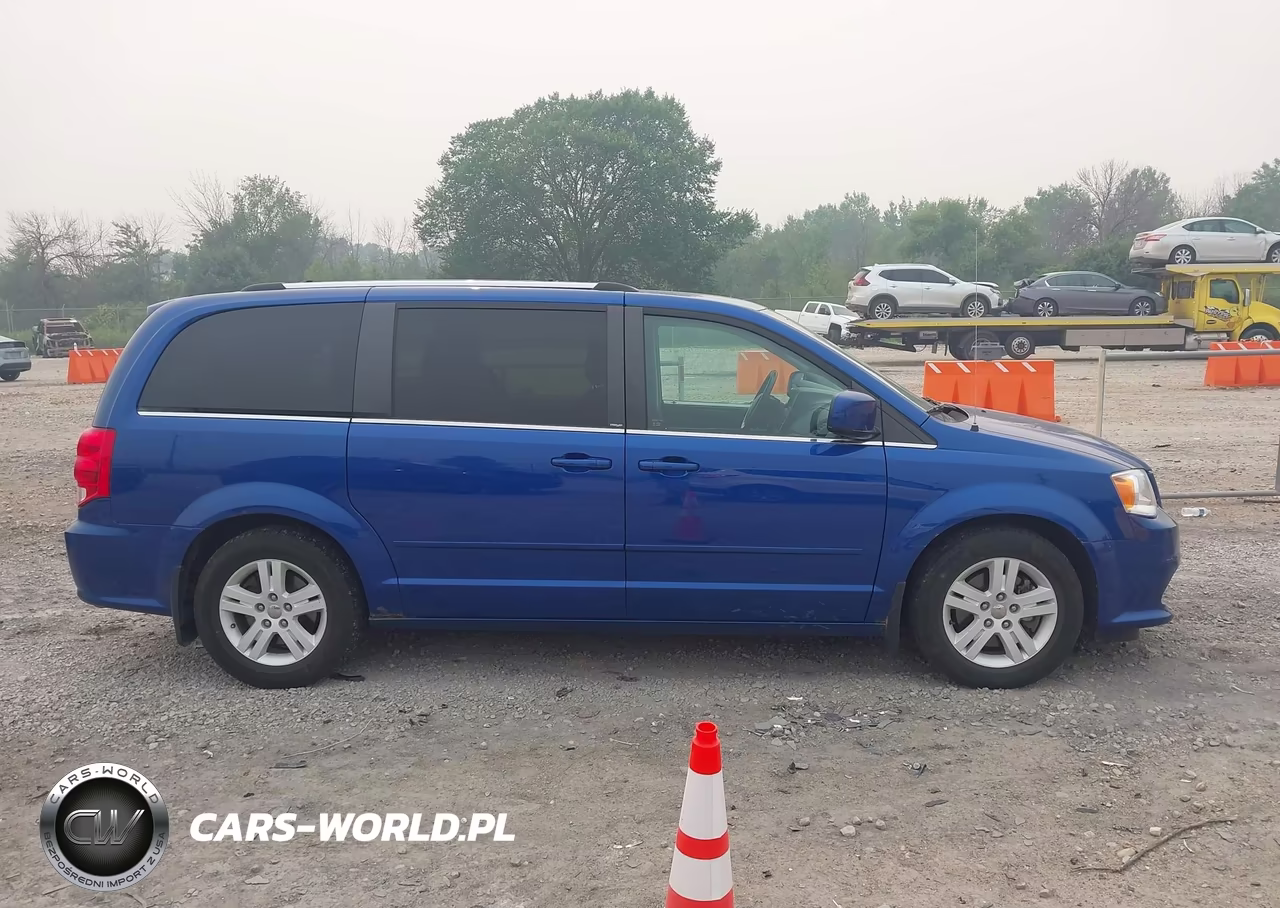 2013 Dodge Grand Caravan Crew VIN:2C4RDGDG2DR660452 - 14