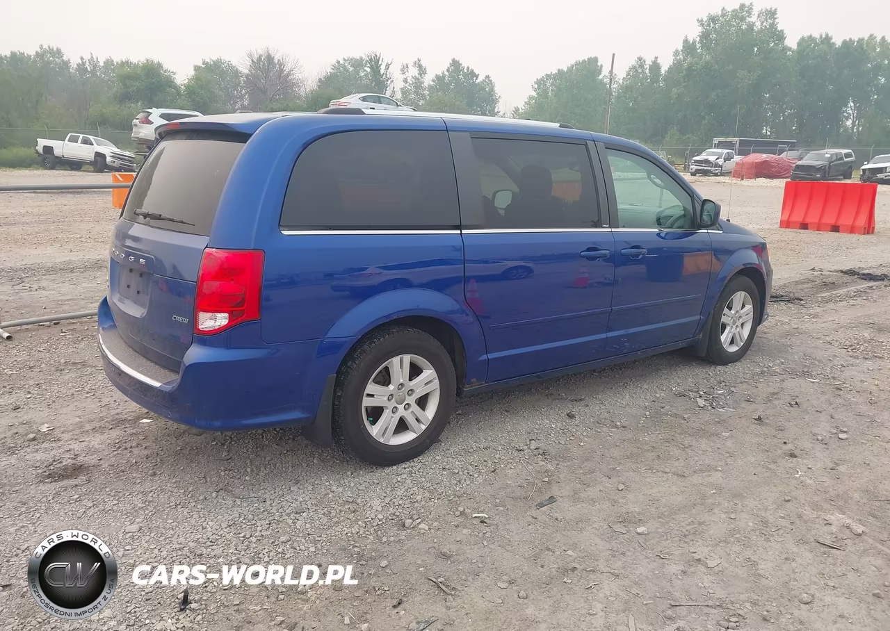 2013 Dodge Grand Caravan Crew VIN:2C4RDGDG2DR660452 - 4