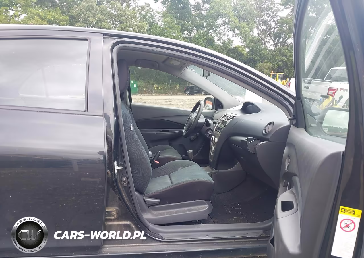 2011 Toyota Yaris VIN:JTDBT4K35B1400969 - 5