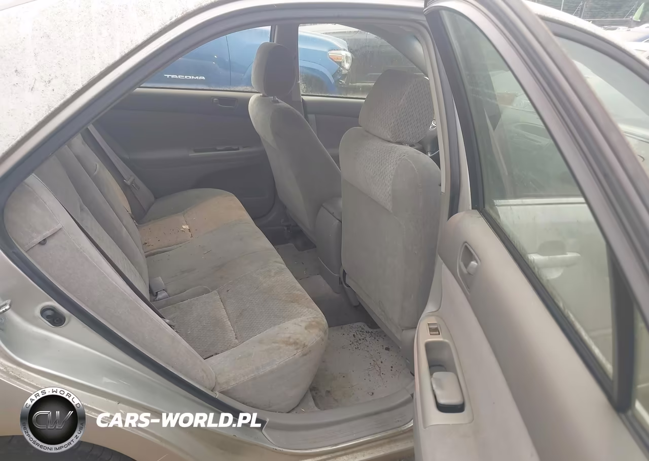 2002 Toyota Camry Le-Xle VIN:JTDBE32K420041521 - 8