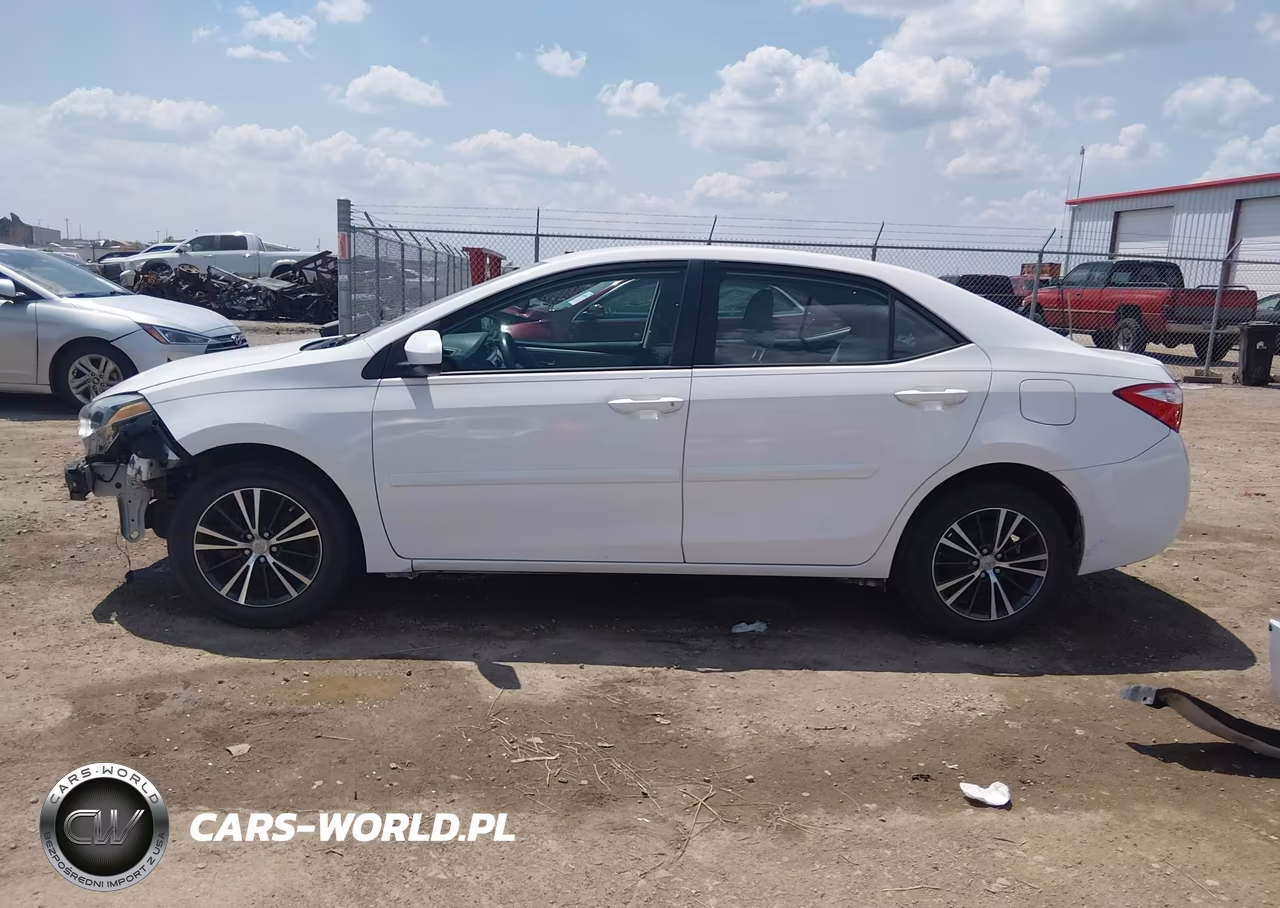 2016 Toyota Corolla Le Plus VIN:5YFBURHE3GP553839 - 15
