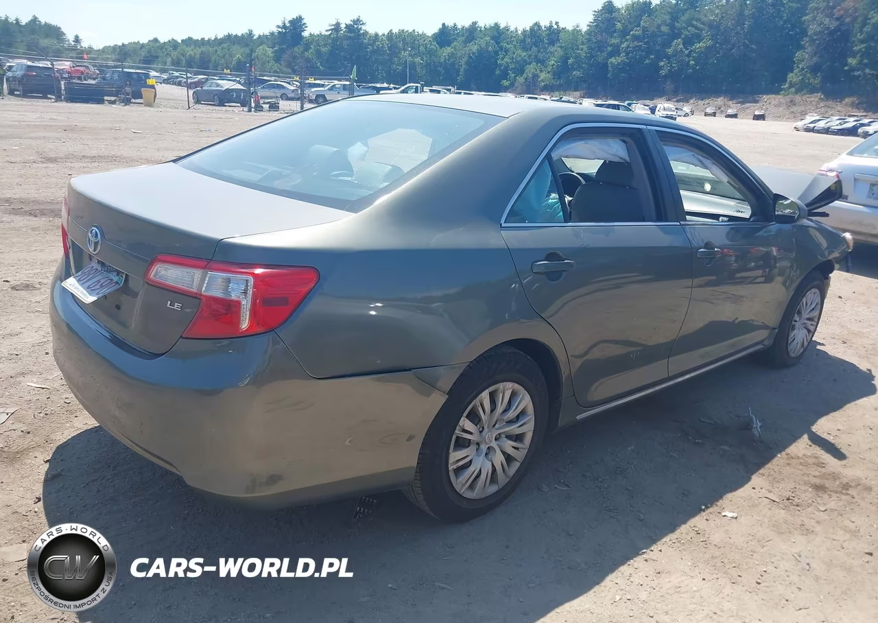 2014 Toyota Camry Le VIN:4T4BF1FK8ER377912 - 4