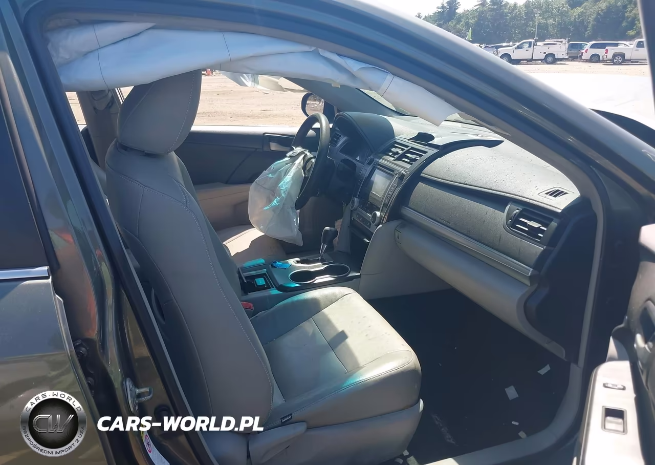 2014 Toyota Camry Le VIN:4T4BF1FK8ER377912 - 5