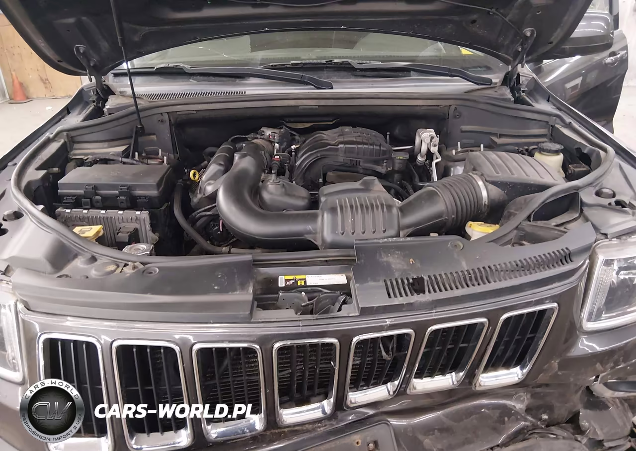 2015 Jeep Grand Cherokee Laredo VIN:1C4RJFAGXFC950053 - 10