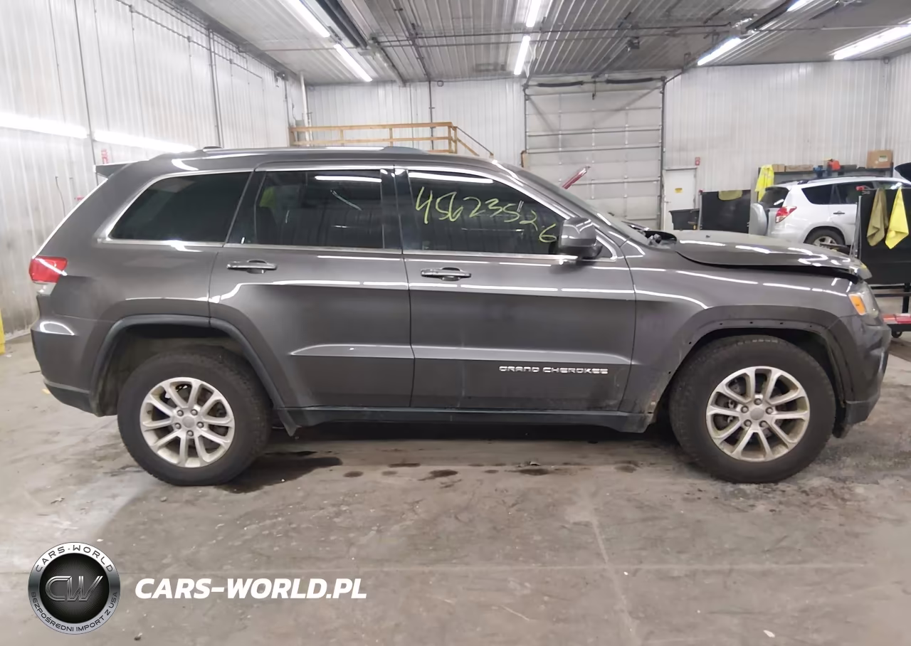 2015 Jeep Grand Cherokee Laredo VIN:1C4RJFAGXFC950053 - 14