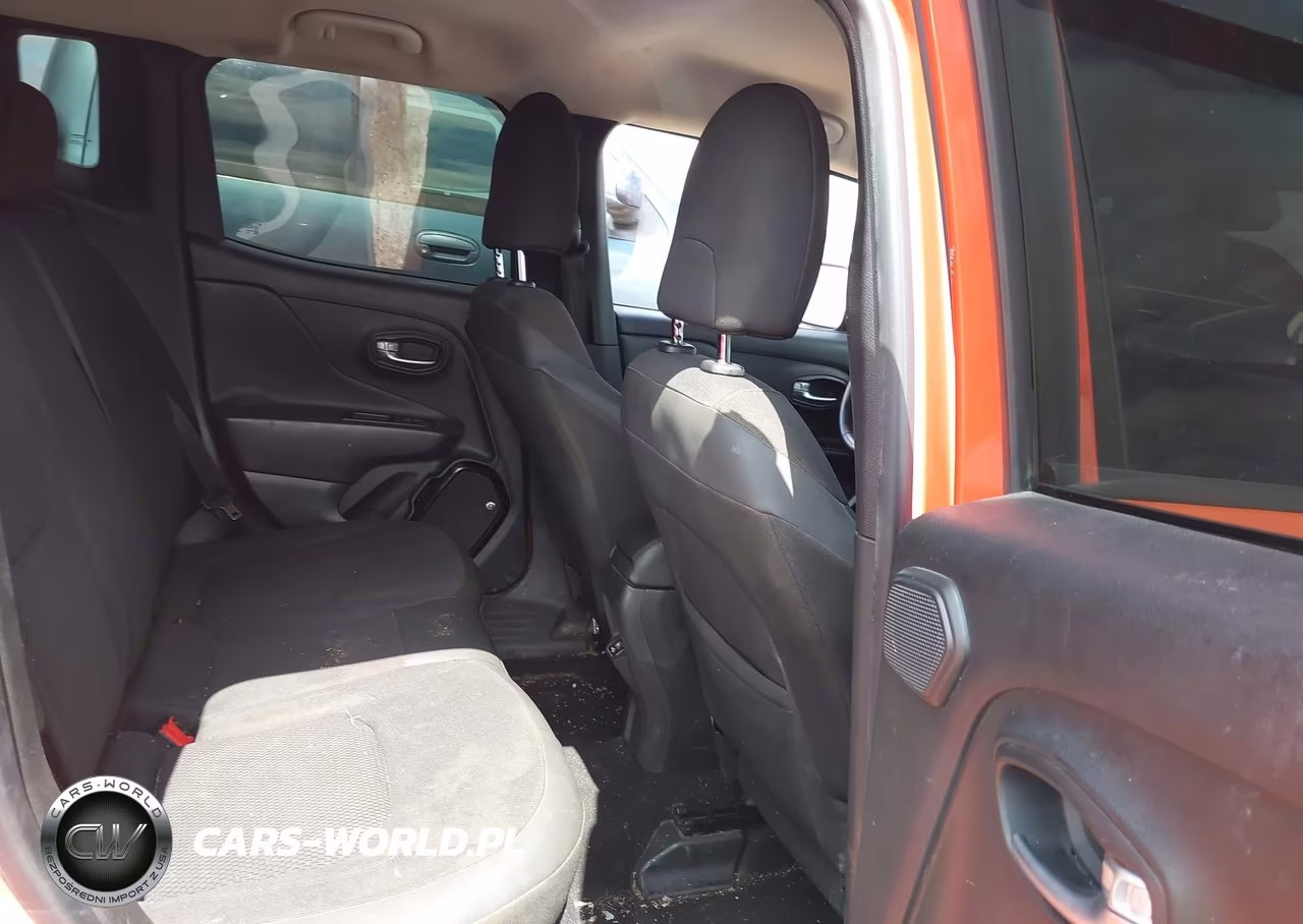 2018 Jeep Renegade Altitude Fwd VIN:ZACCJABHXJPH23451 - 8