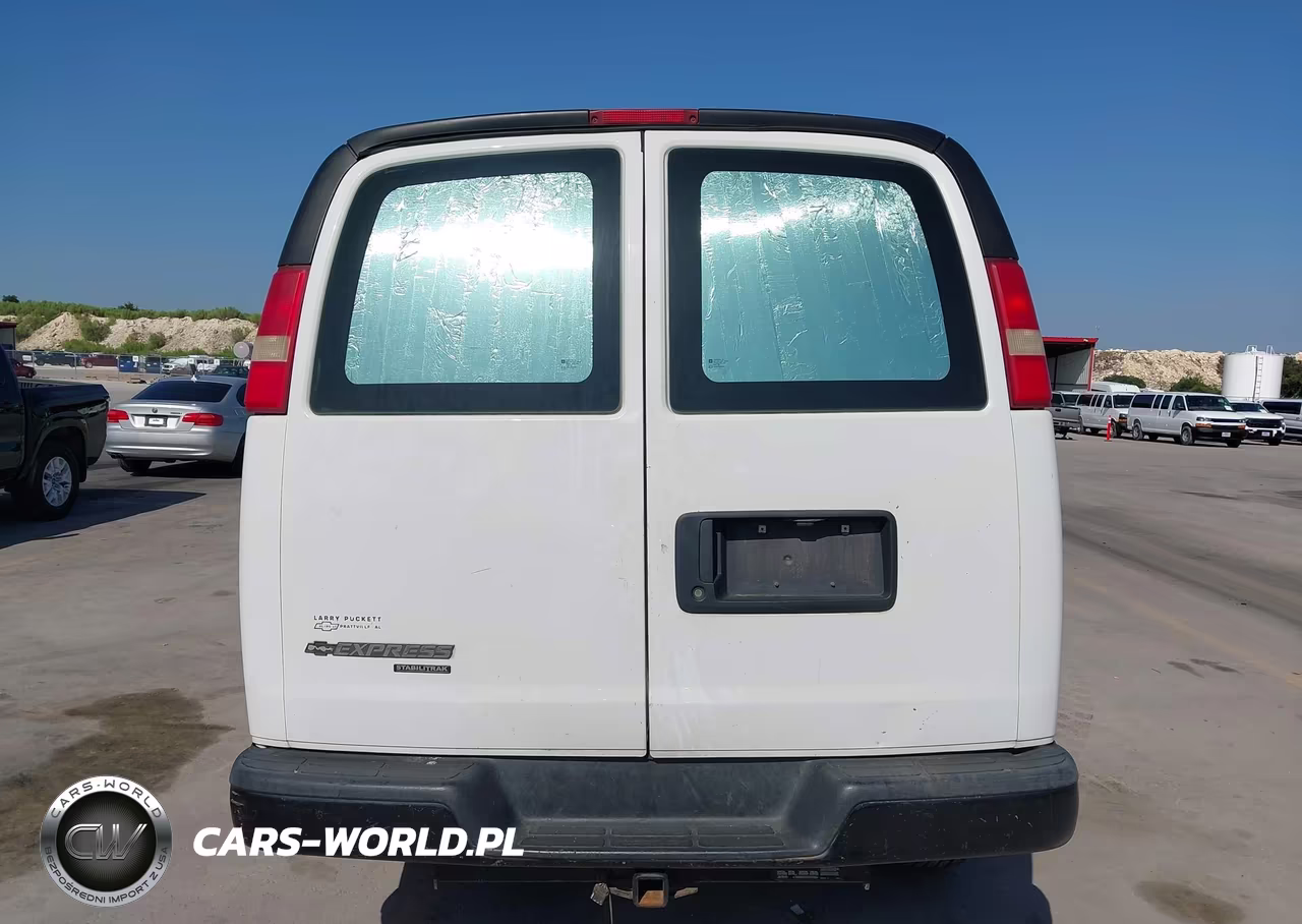 2014 Chevrolet Express 2500 Work Van VIN:1GCWGFCA4E1207831 - 17