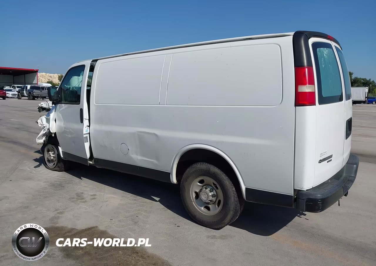 2014 Chevrolet Express 2500 Work Van VIN:1GCWGFCA4E1207831 - 3