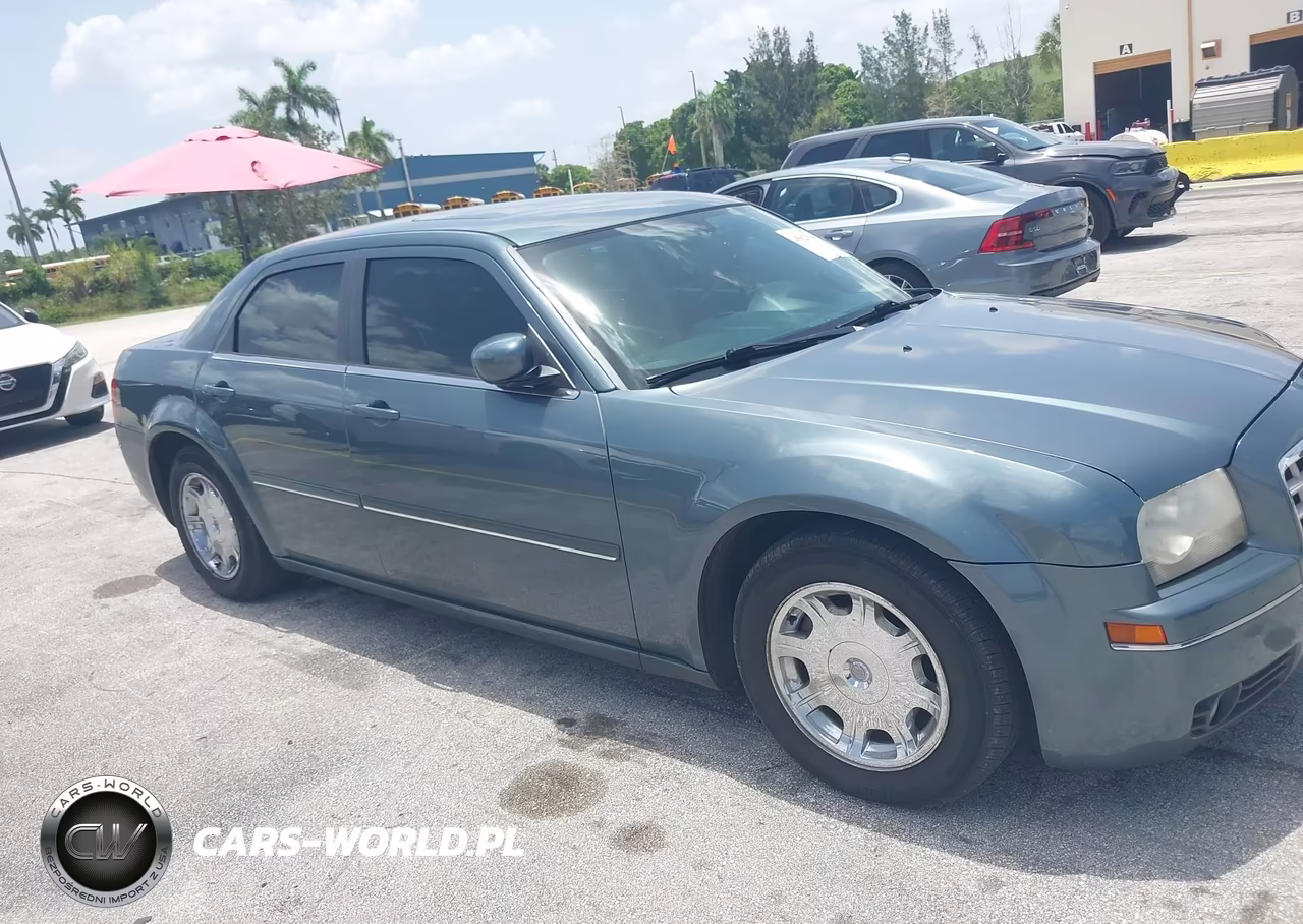 2005 Chrysler 300 Touring VIN:2C3AA53G65H608538 - 12