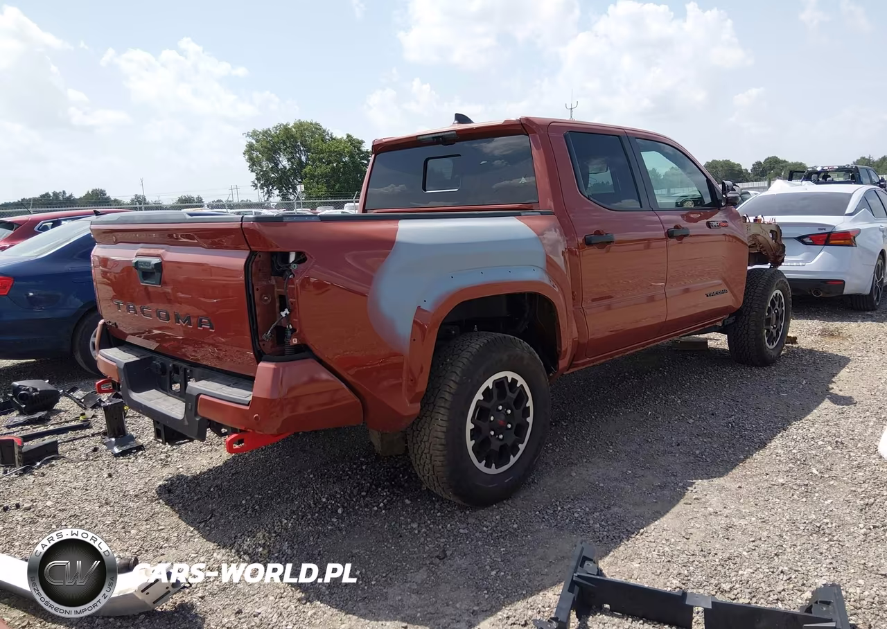 2025 Toyota Tacoma Trd Off Road VIN:3TMLB5JN5SM114753 - 4