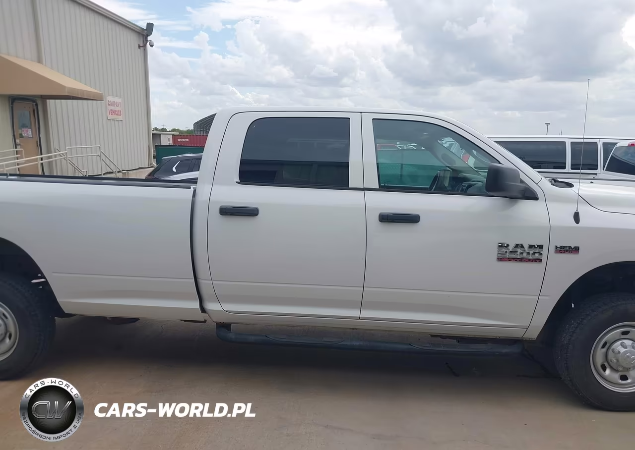 2017 Ram 2500 Tradesman 4X4 8' Box VIN:3C6UR5HJ6HG771336 - 14