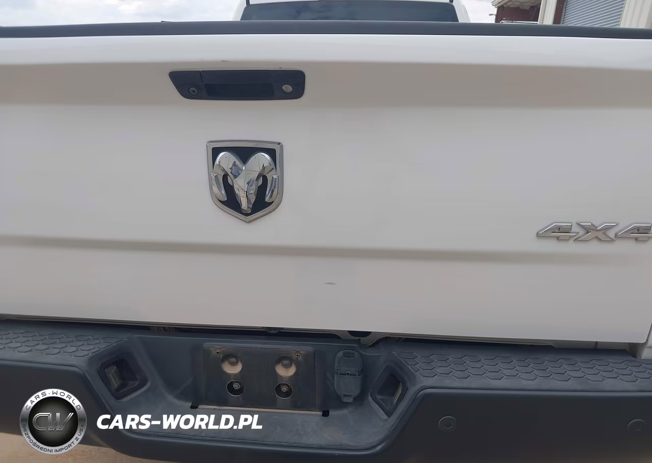 2017 Ram 2500 Tradesman 4X4 8' Box VIN:3C6UR5HJ6HG771336 - 6