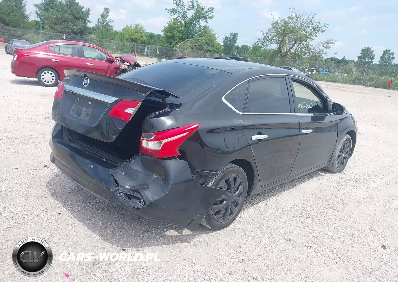 2018 Nissan Sentra S VIN:3N1AB7AP2JY333104 - 4