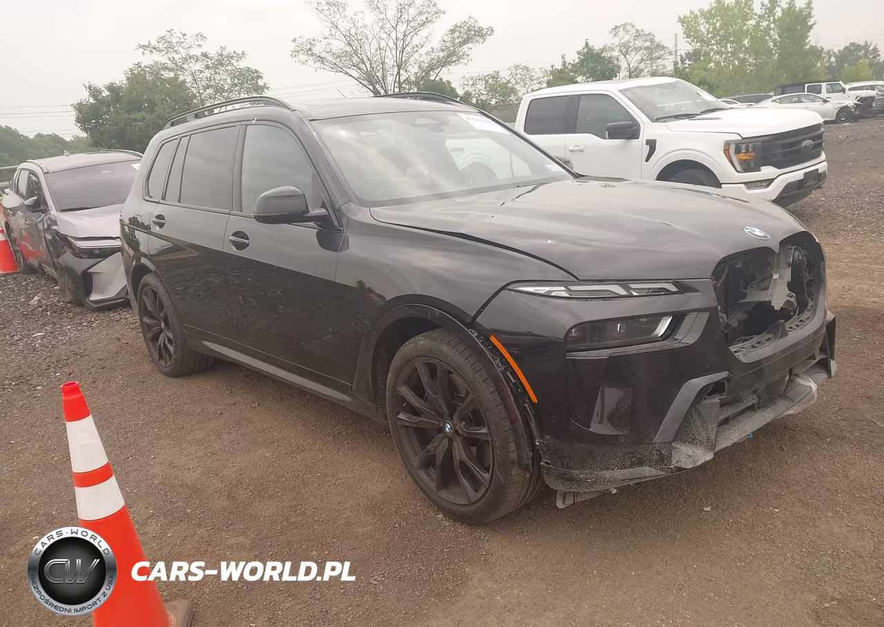 2025 BMW X7 xDrive40I – zdjęcie 1 z 17