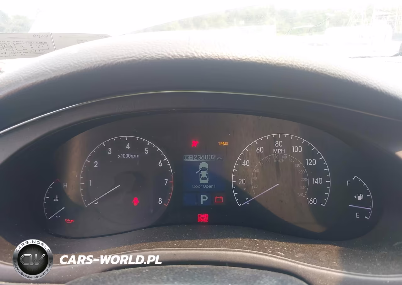 2009 Hyundai Genesis 3.8 VIN:KMHGC46E99U040983 - 7