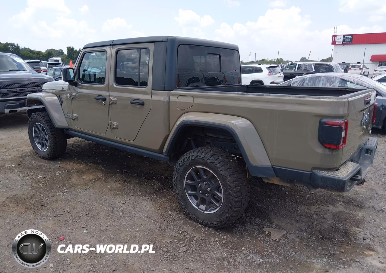 2020 Jeep Gladiator Overland 4X4 VIN:1C6HJTFG2LL171333 - 3
