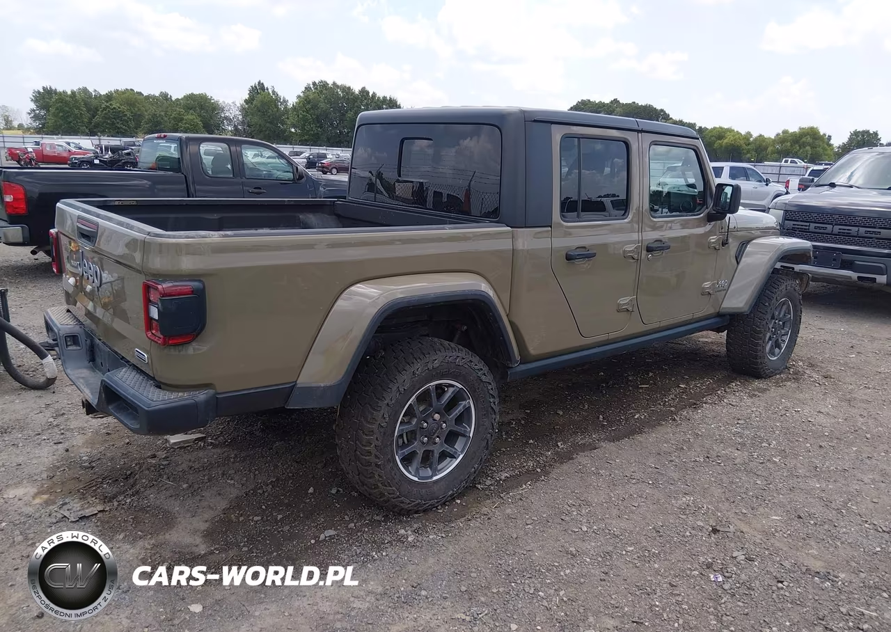 2020 Jeep Gladiator Overland 4X4 VIN:1C6HJTFG2LL171333 - 4