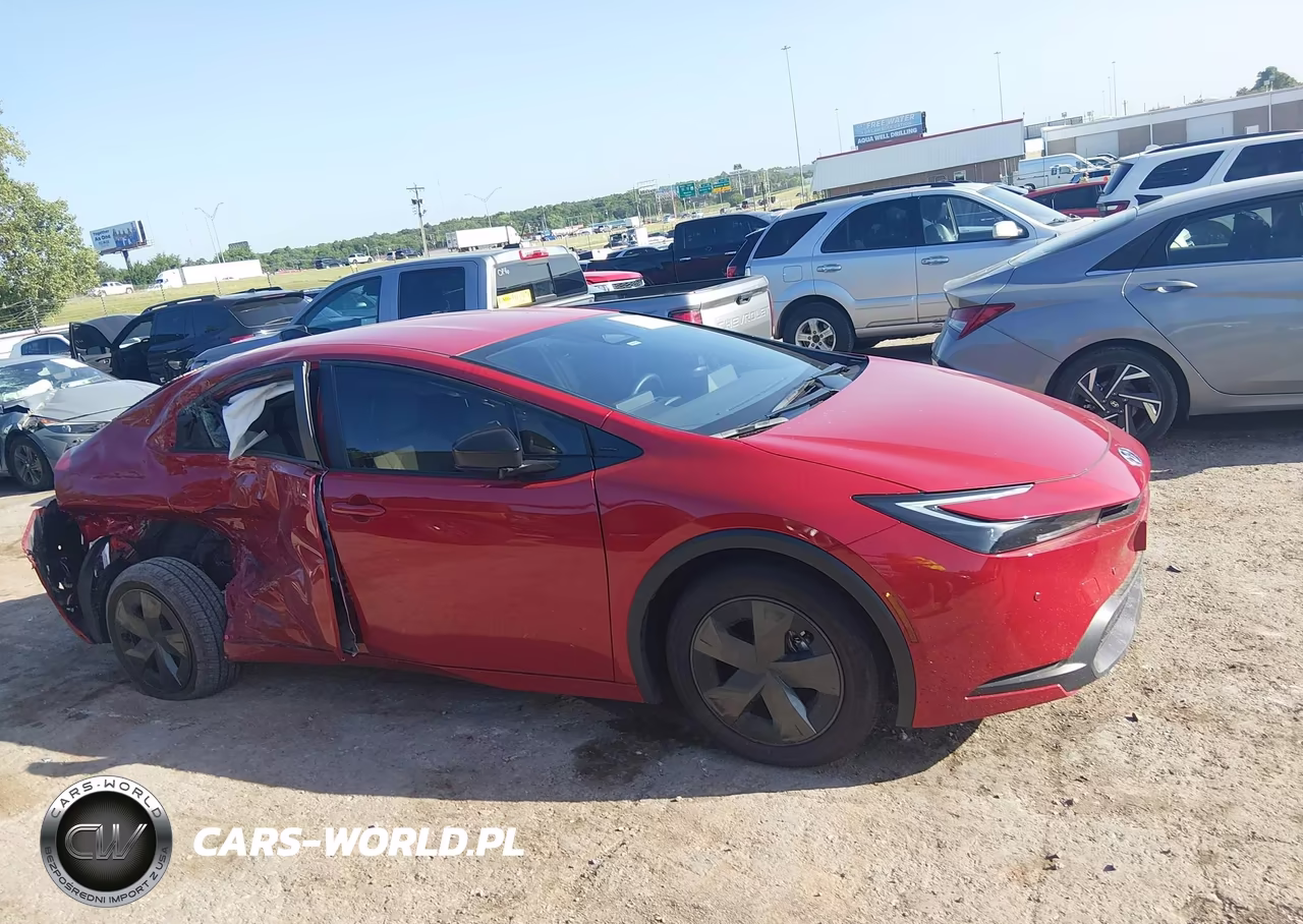 2026 Toyota Prius Le VIN:JTDACAAU8T3068777 - 13