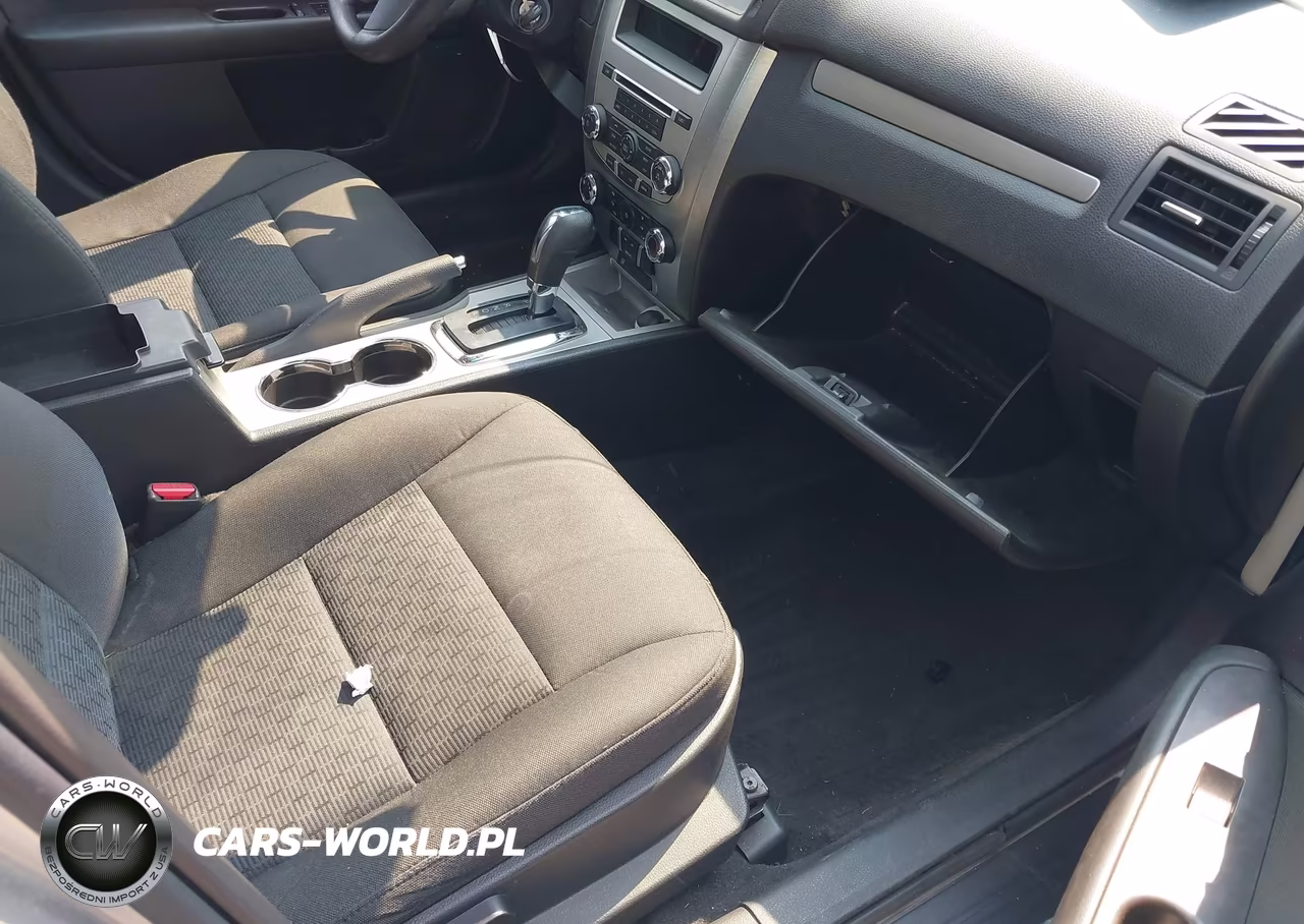 2011 Ford Fusion Se VIN:3FAHP0HA9BR124675 - 5