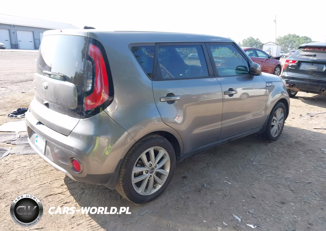 2017 Kia Soul + VIN:KNDJP3A59H7472941 - 4