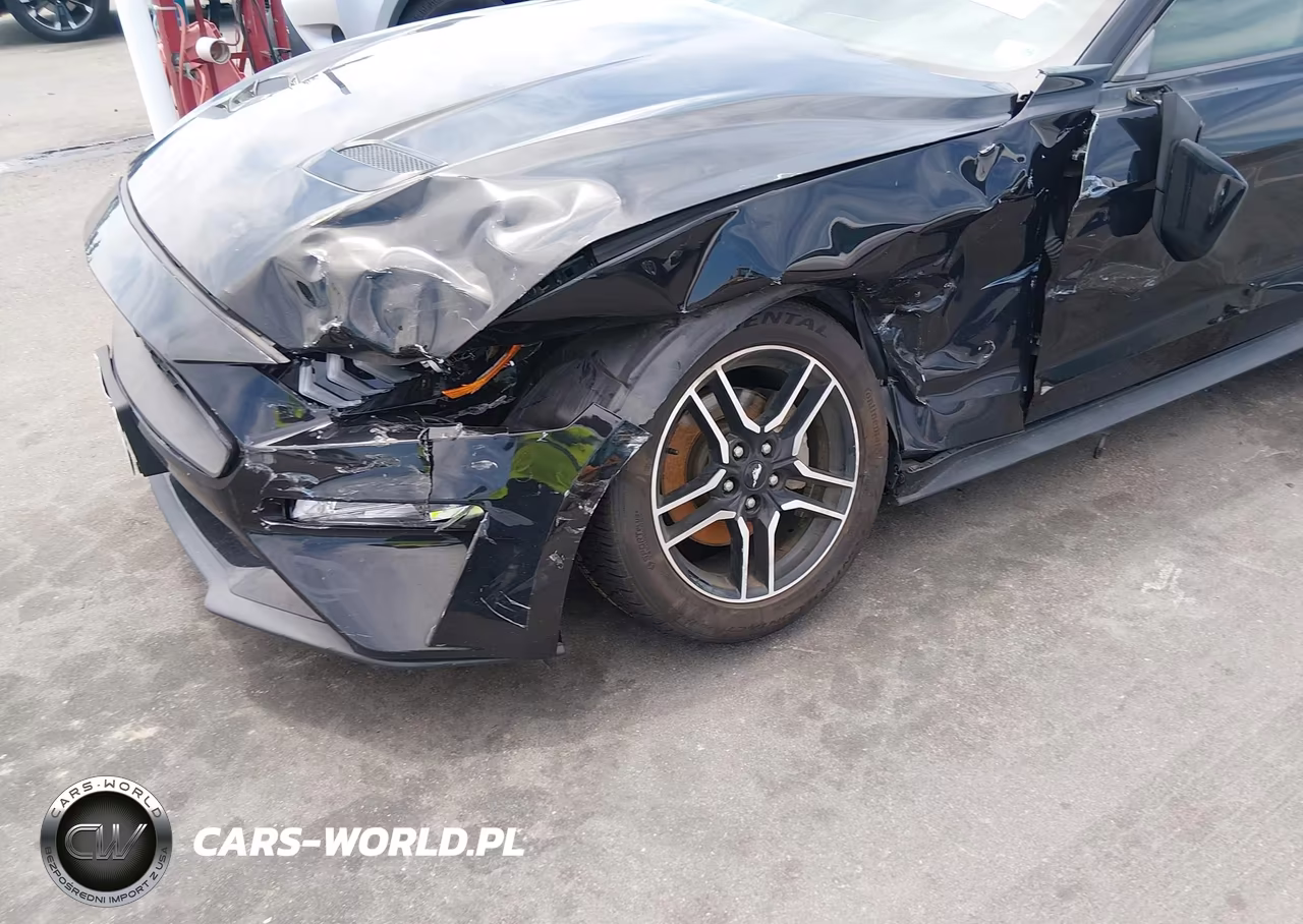 2018 Ford Mustang Ecoboost Premium VIN:1FATP8UH6J5133220 - 6
