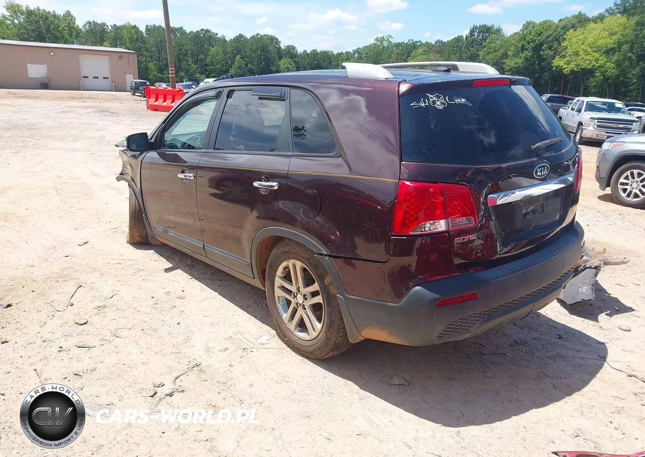 2011 Kia Sorento Lx VIN:5XYKT3A10BG129801 - 3
