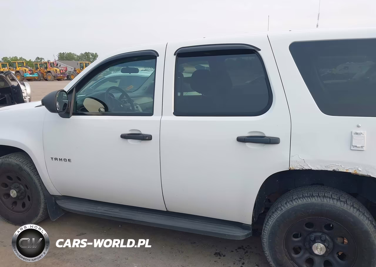 2010 Chevrolet Tahoe Commercial Fleet VIN:1GNUKAE03AR218528 - 14