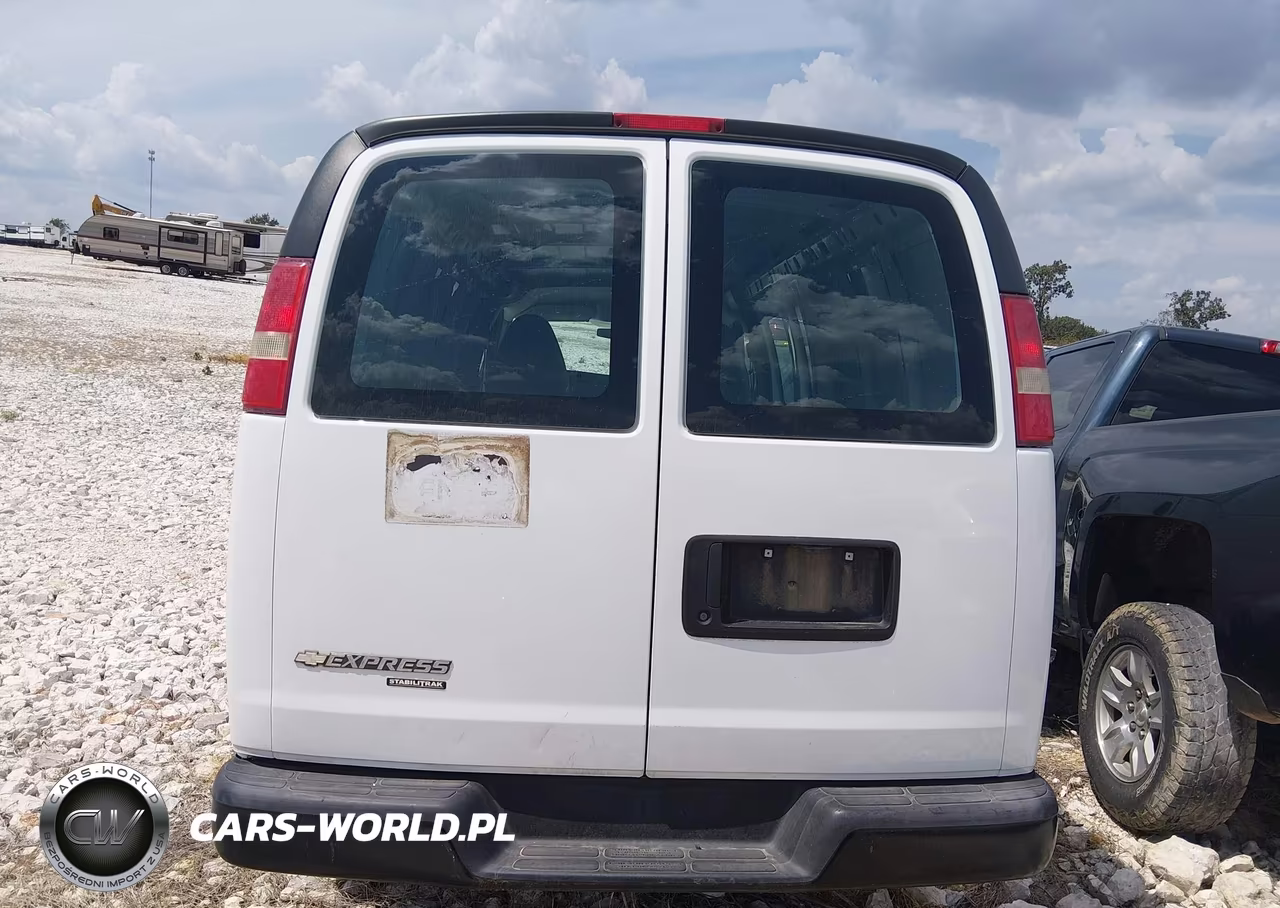 2015 Chevrolet Express 3500 Work Van VIN:1GCZGUCF6F1127574 - 16