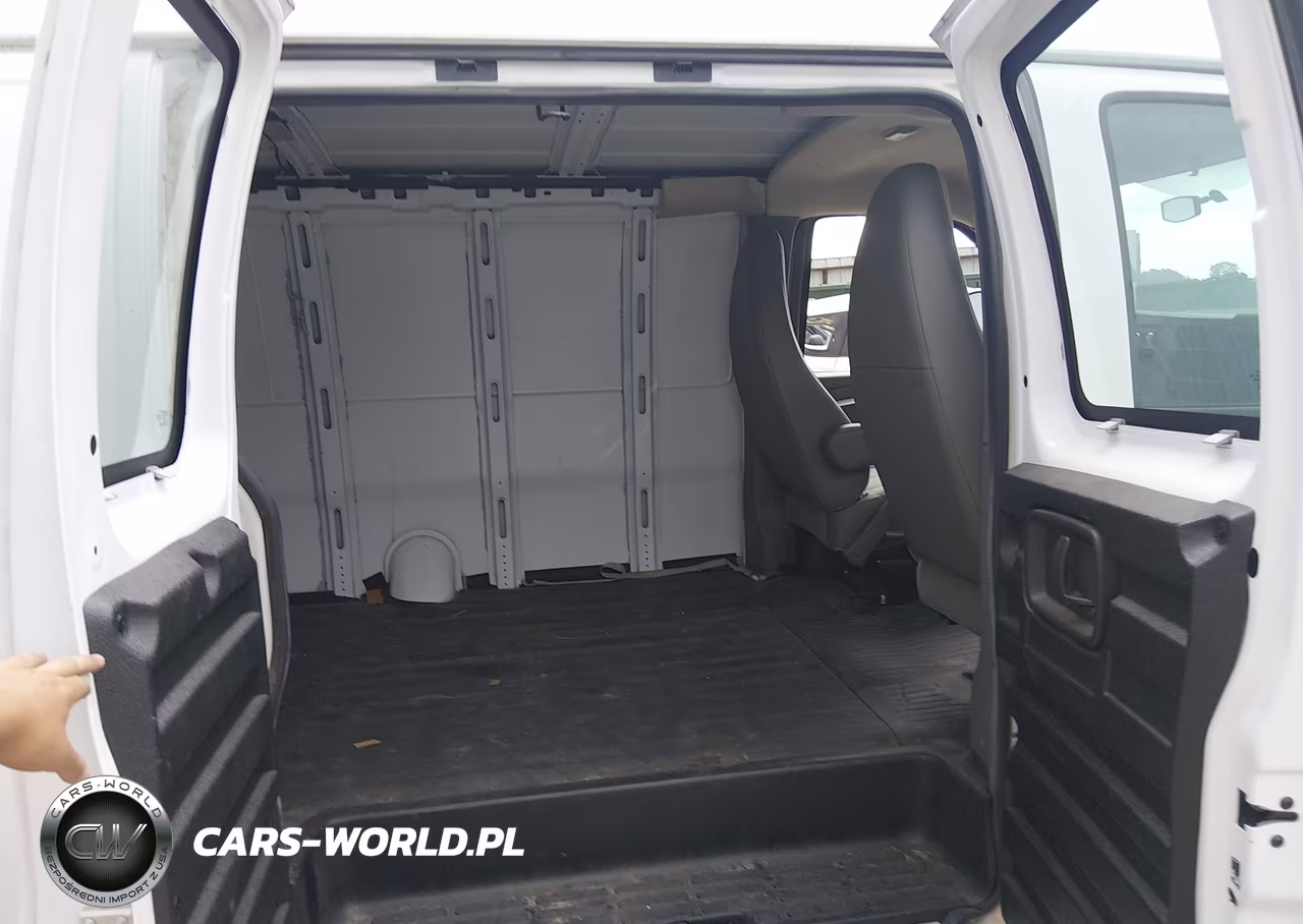 2015 Chevrolet Express 3500 Work Van VIN:1GCZGUCF6F1127574 - 8
