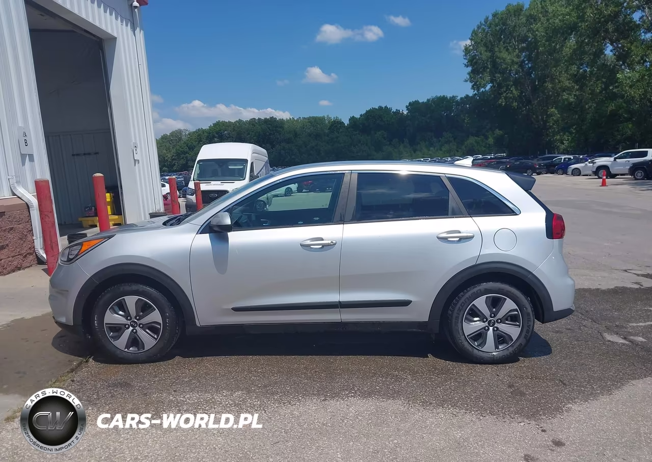 2018 Kia Niro Fe VIN:KNDCB3LC1J5147463 - 19