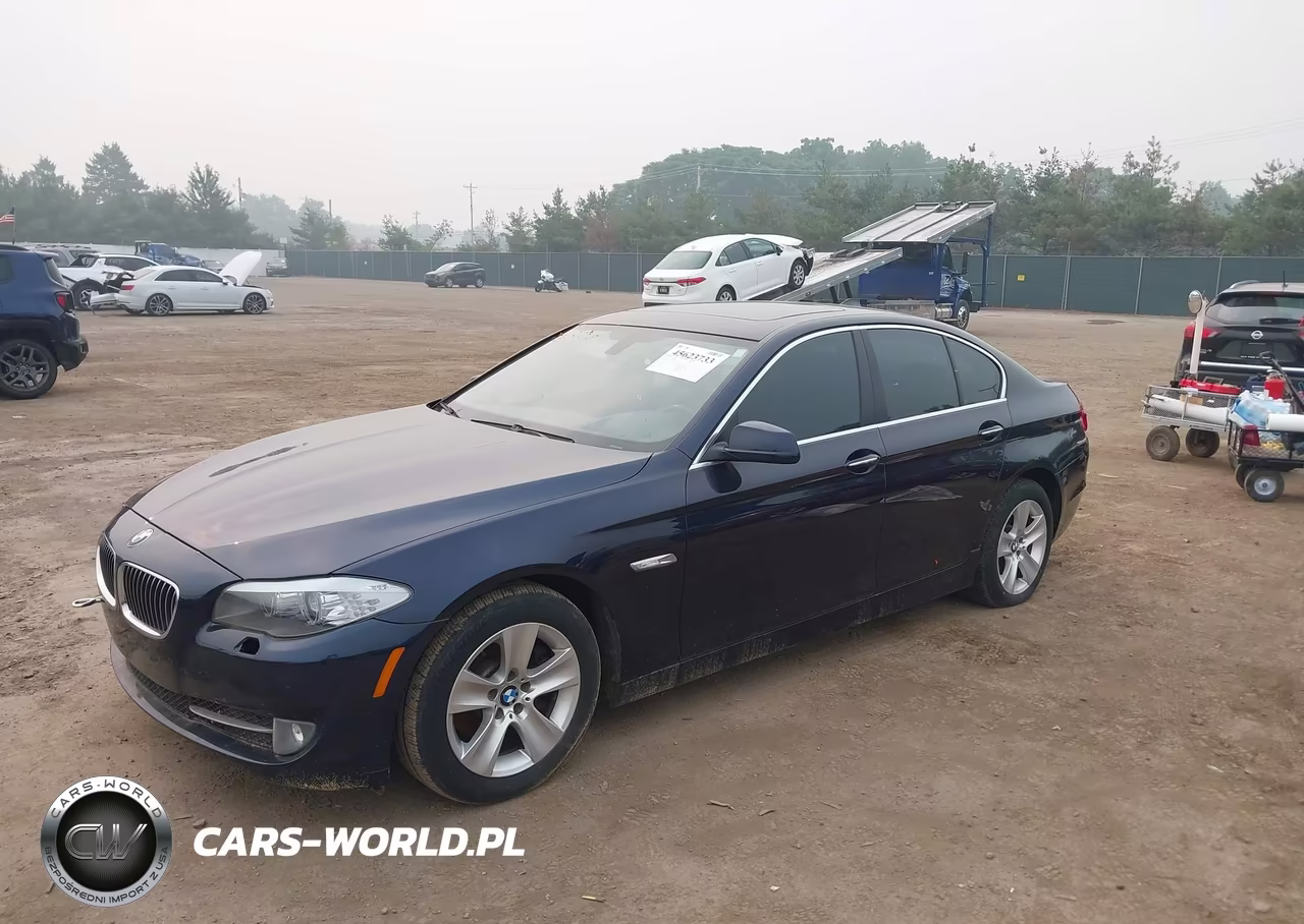 2013 BMW 528I xDrive VIN:WBAXH5C57DD113032 - 2