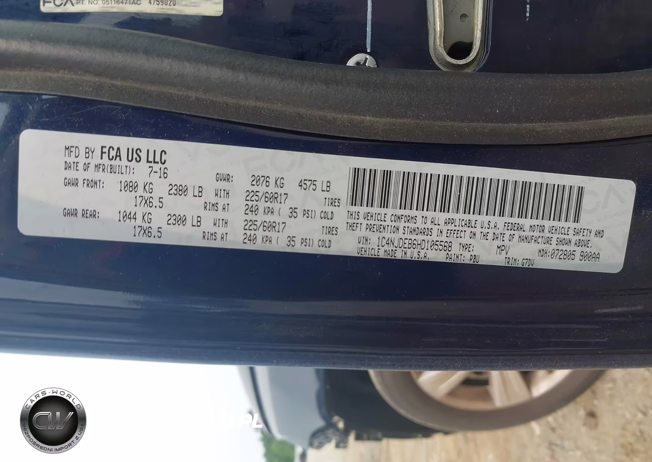2017 Jeep Compass Latitude VIN:1C4NJDEB6HD105568 - 9