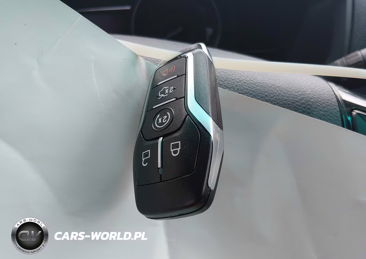 2016 Ford Explorer Sport VIN:1FM5K8GT5GGC85483 - 11