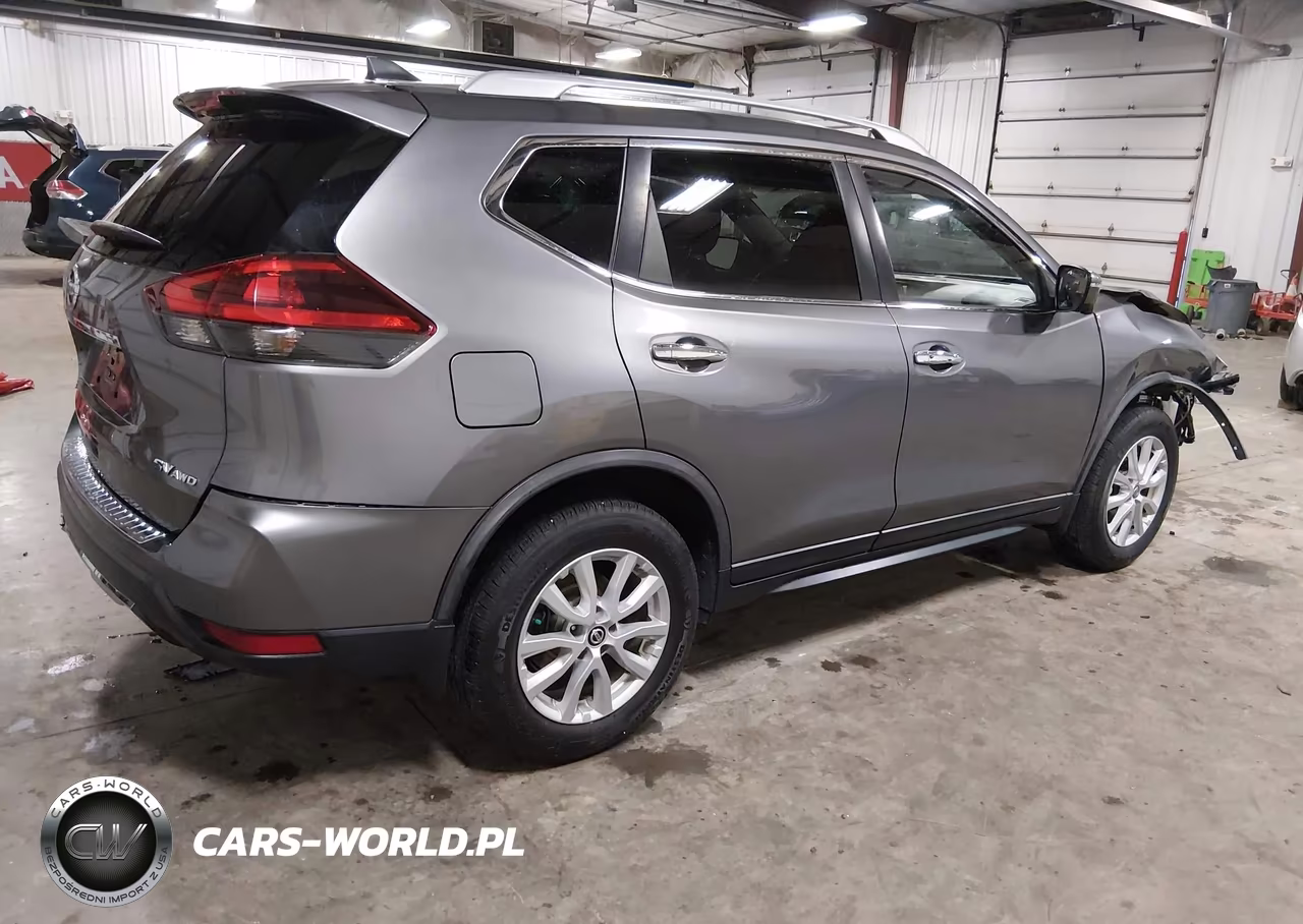 2018 Nissan Rogue Sv VIN:JN8AT2MV0JW348140 - 4